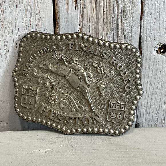 1986 National Finals Rodeo Hesston Belt Buckle Fred Fellows NFR 4th Edition - Picture 1 of 7